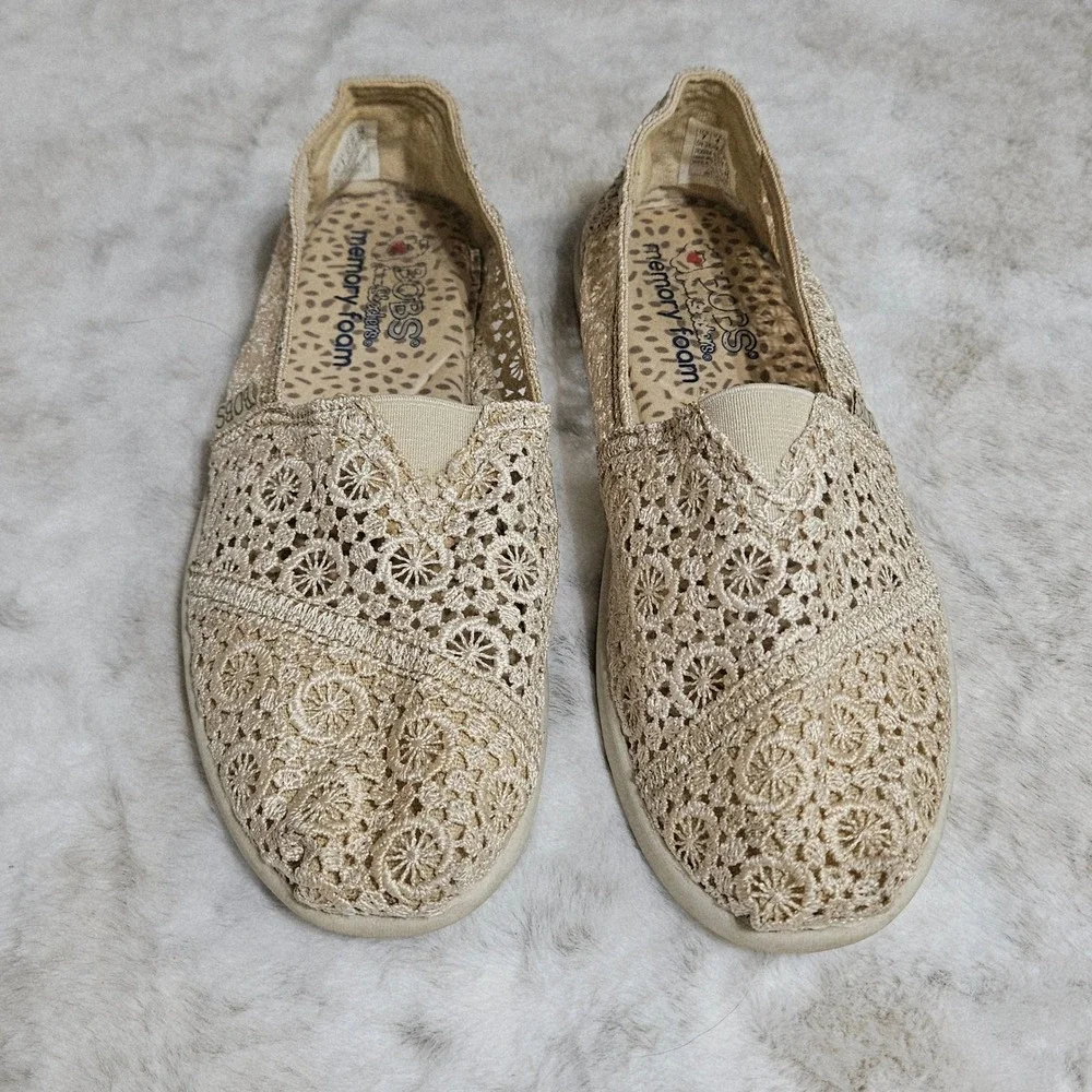 BOBS Skechers Natural Beige Crochet Lace Memory Foam Alpargata Flats Size 7 Boho